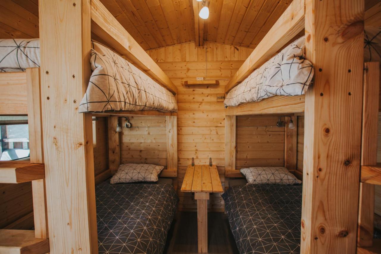 Отель Livranda Camping Houses Saunags Экстерьер фото